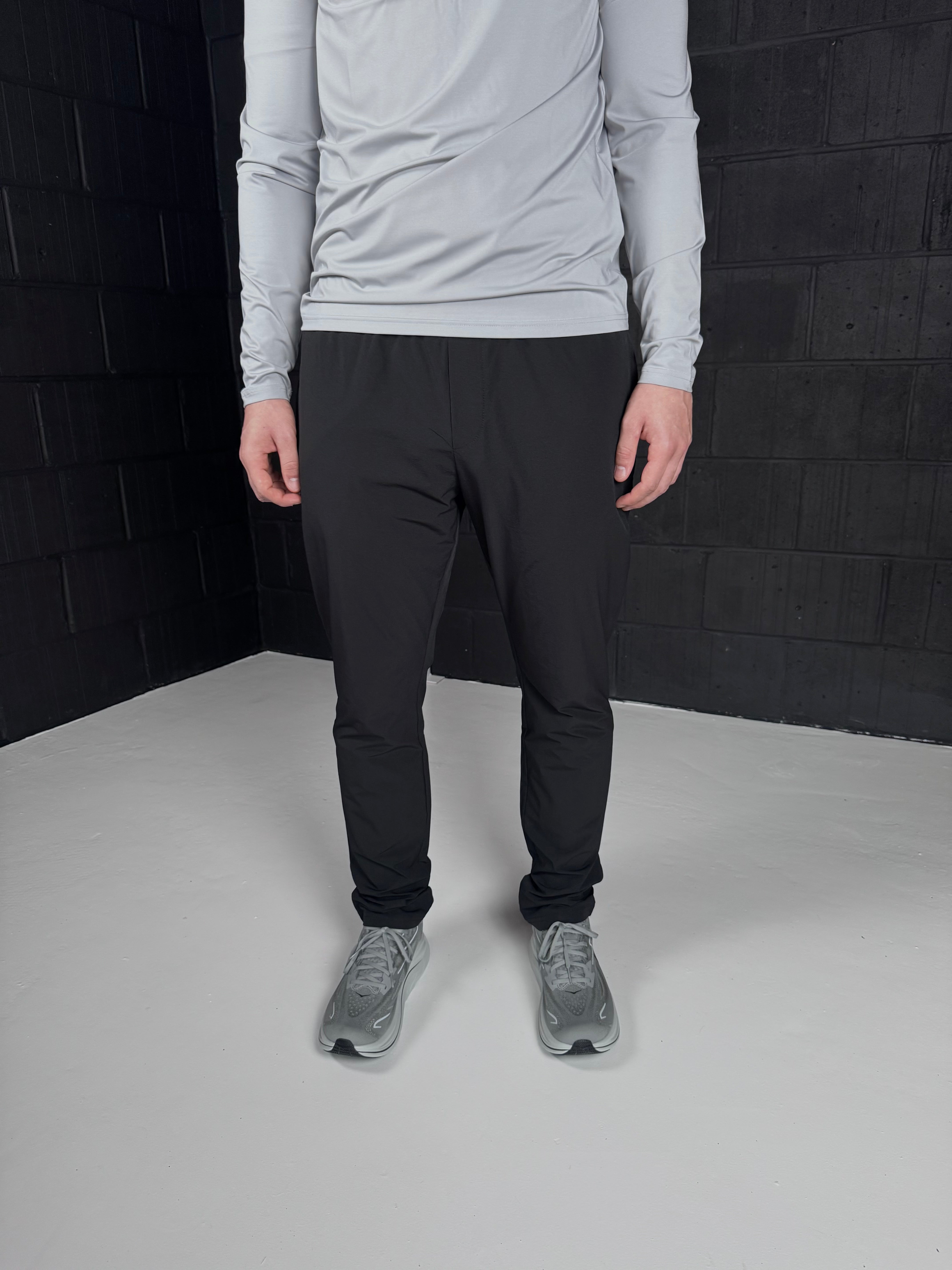 STAPLE TRACKPANT - BLACK