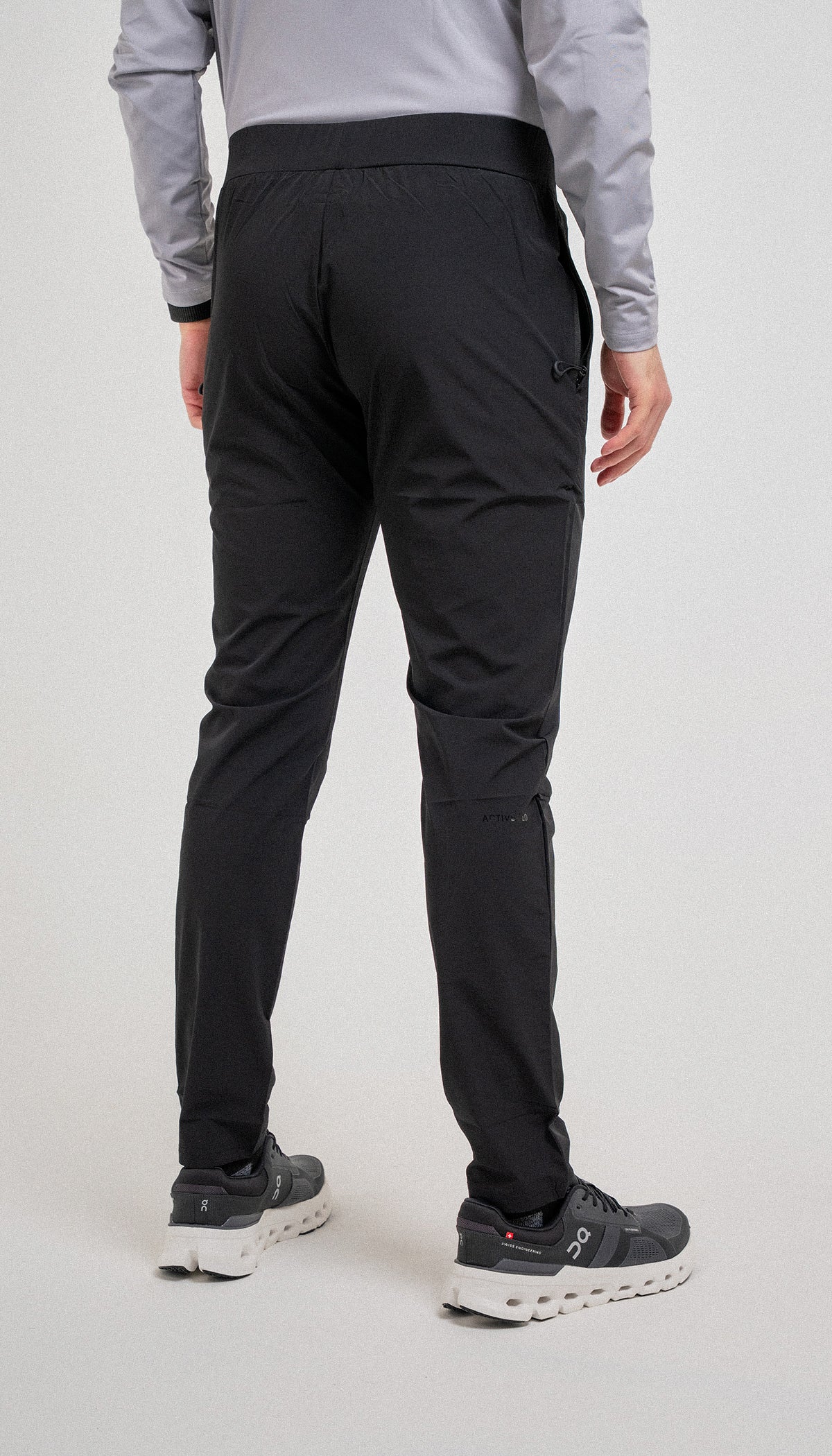LIGHTWEIGHT TRAINING PANT - BLACK