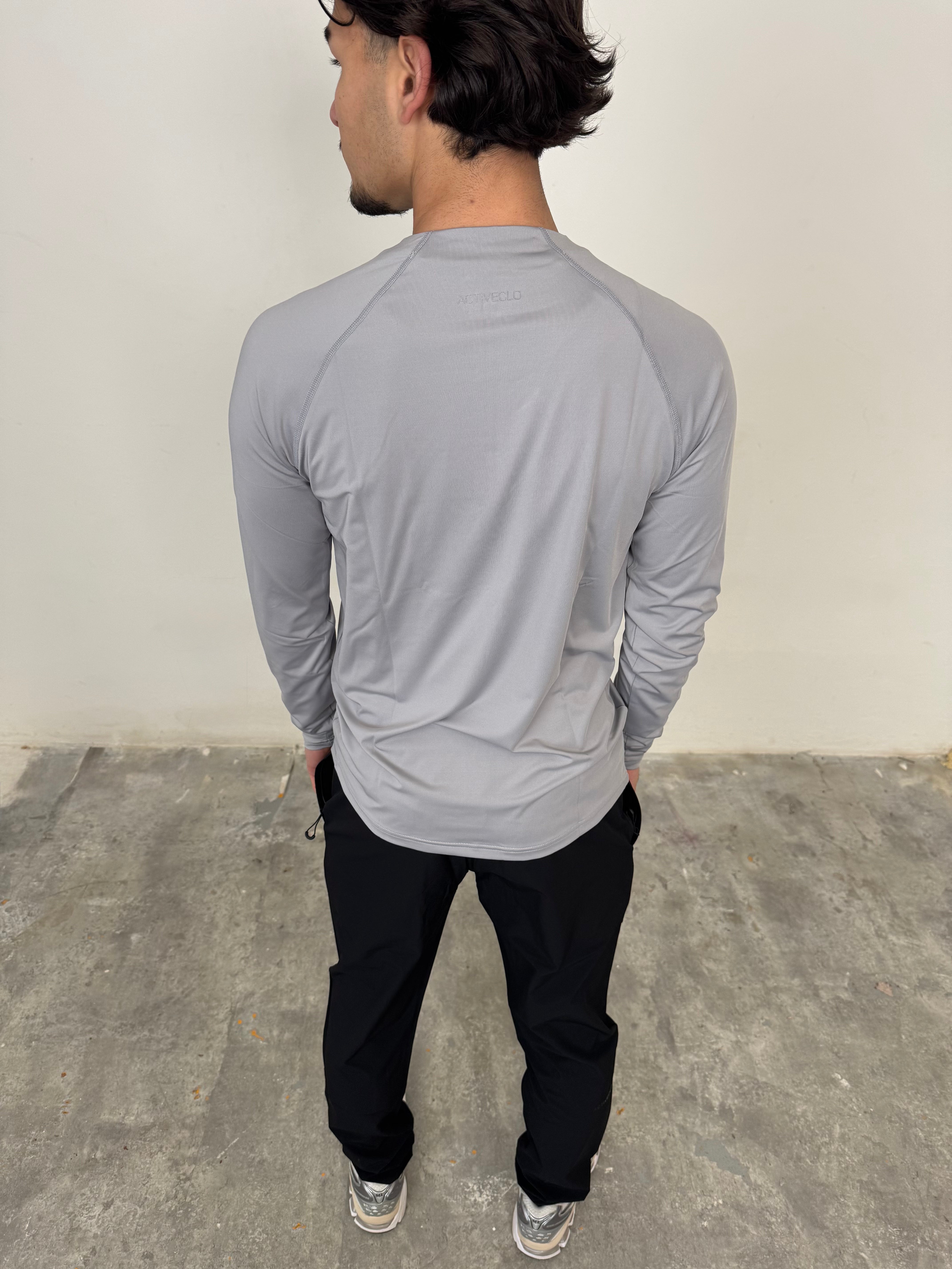 STAPLE ZIP - LIGHT GREY