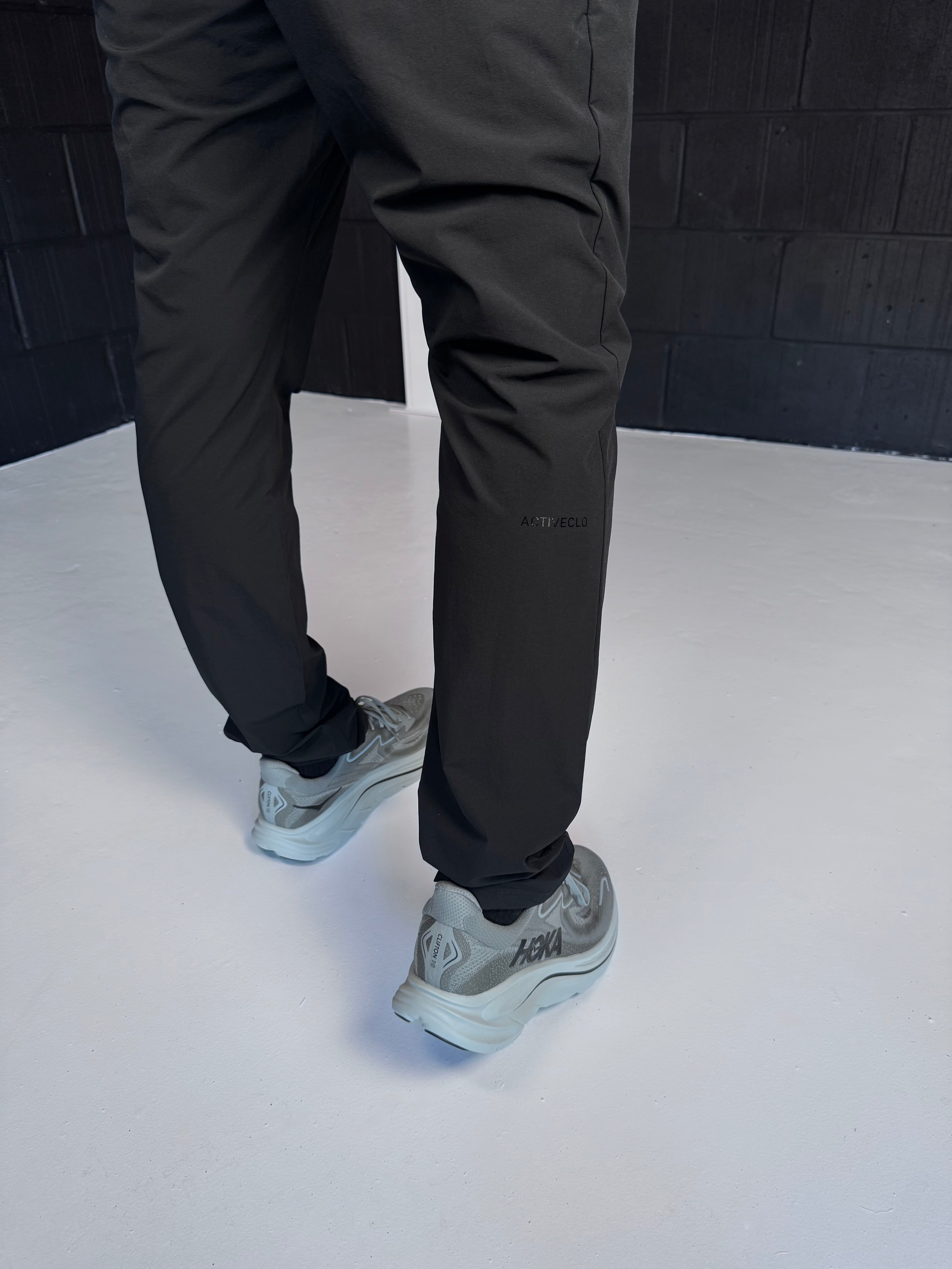 STAPLE TRACKPANT - STONE GREY