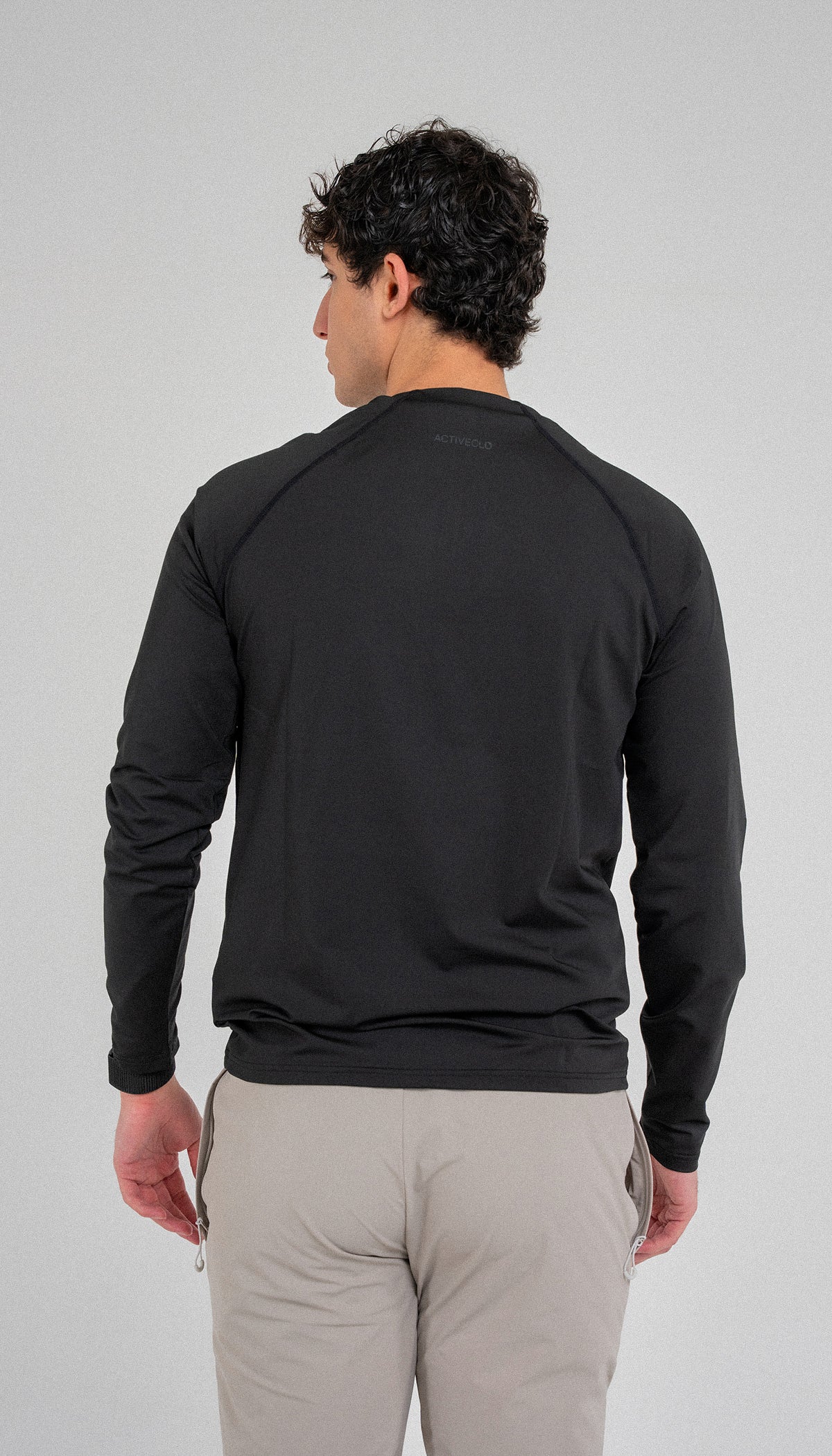 STAPLE ZIP - BLACK