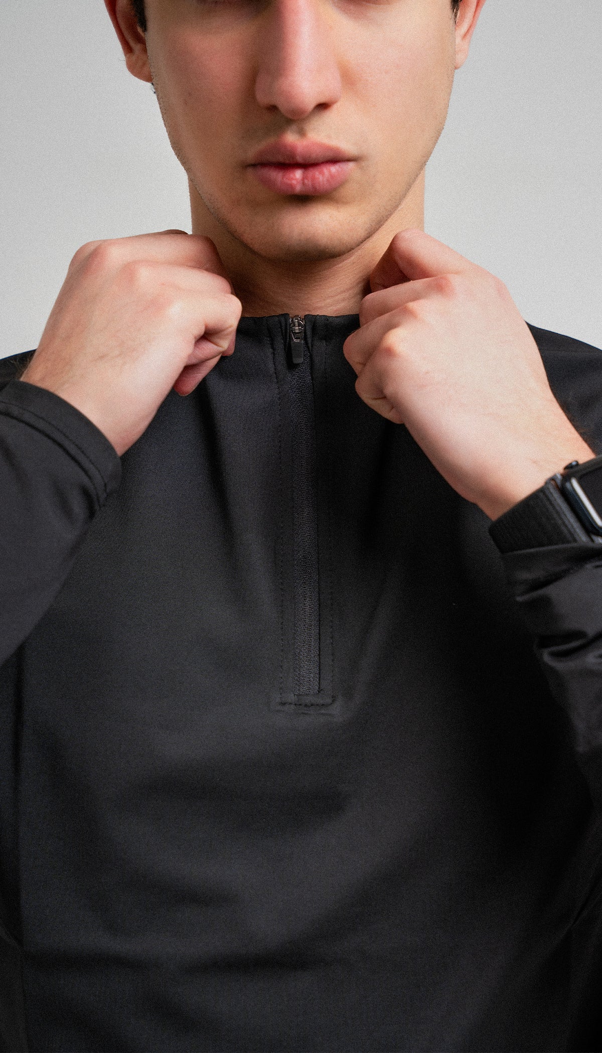 STAPLE ZIP - BLACK