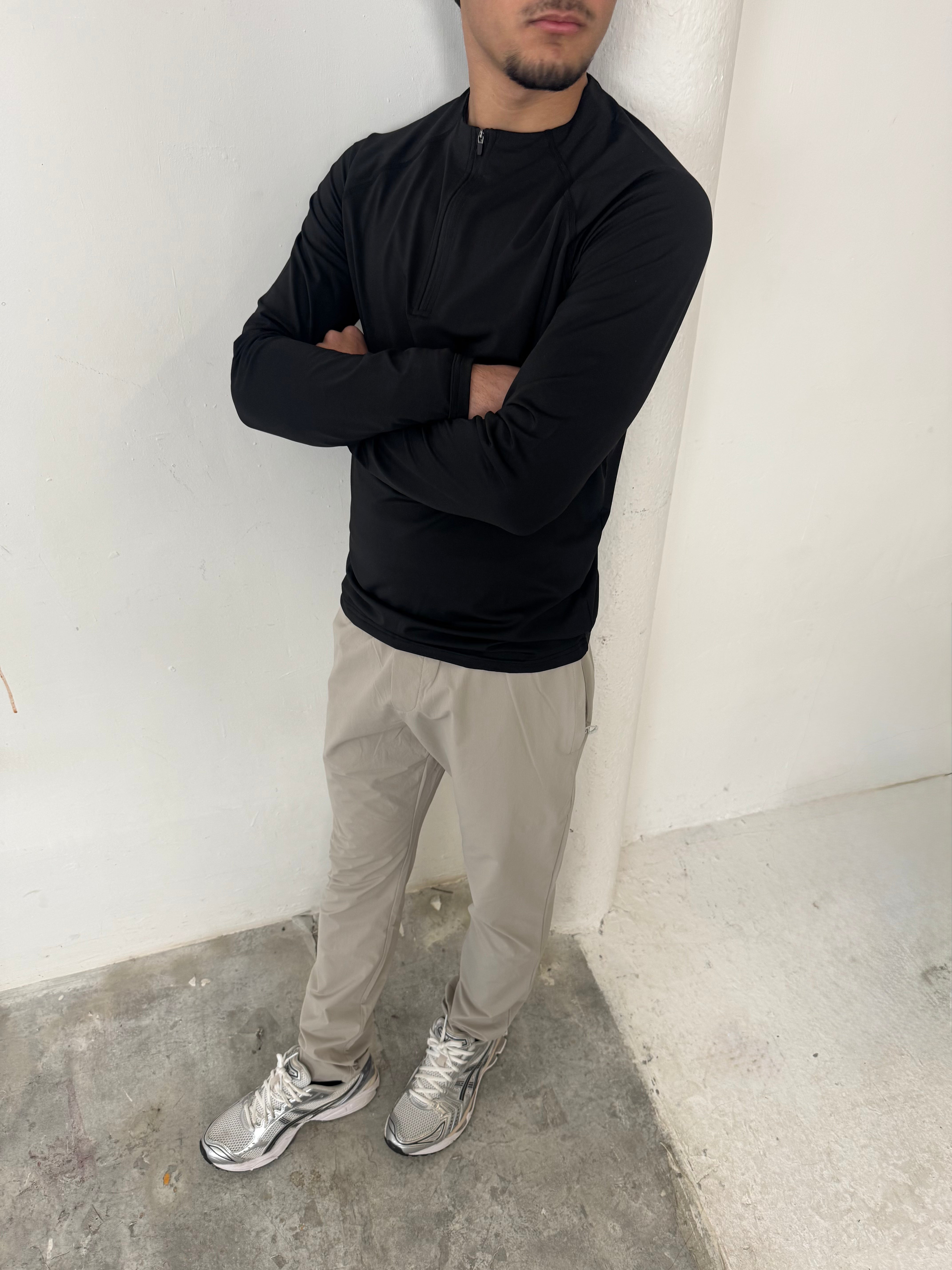 STAPLE ZIP - LIGHT GREY