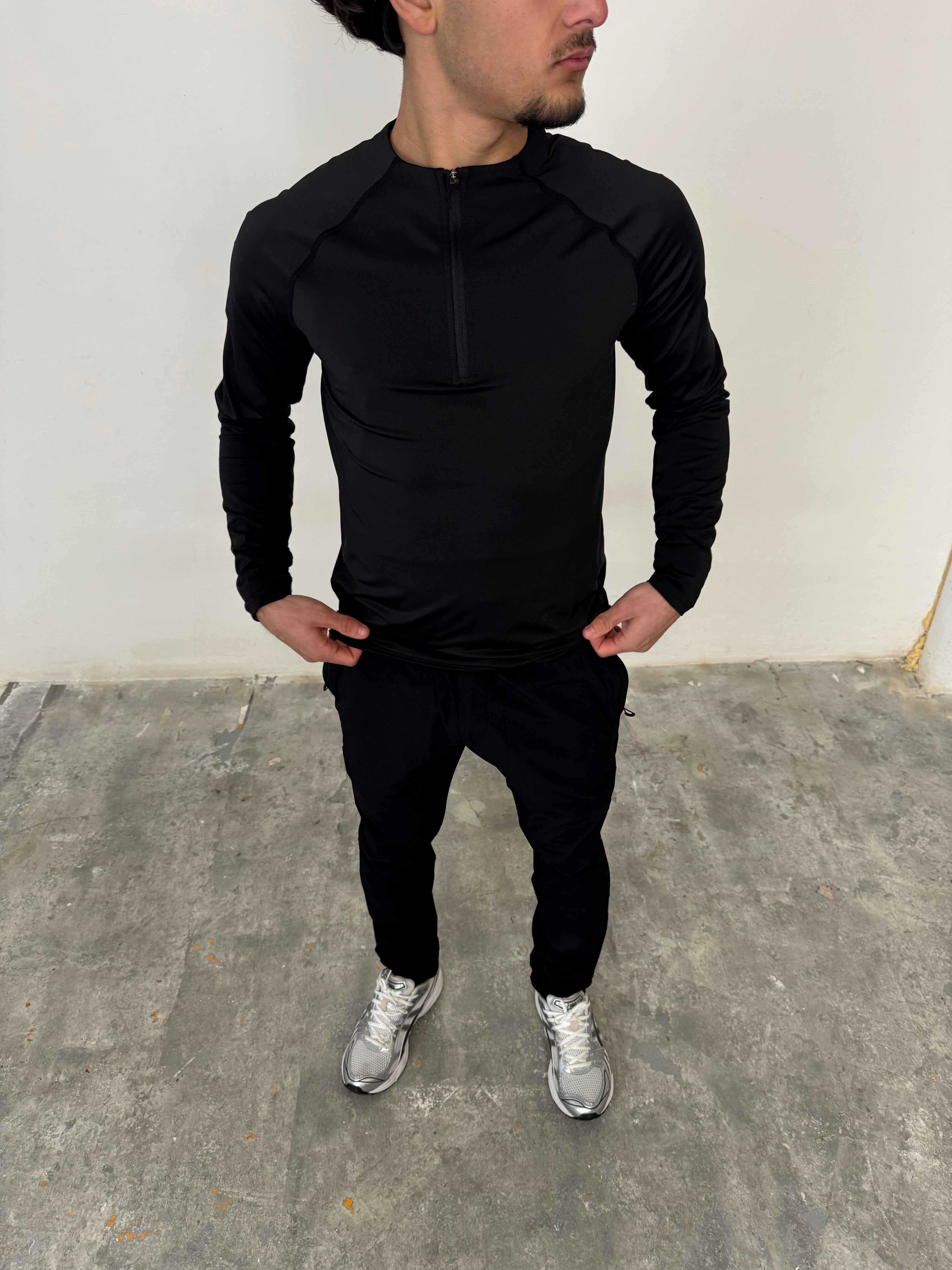 STAPLE ZIP - LIGHT GREY