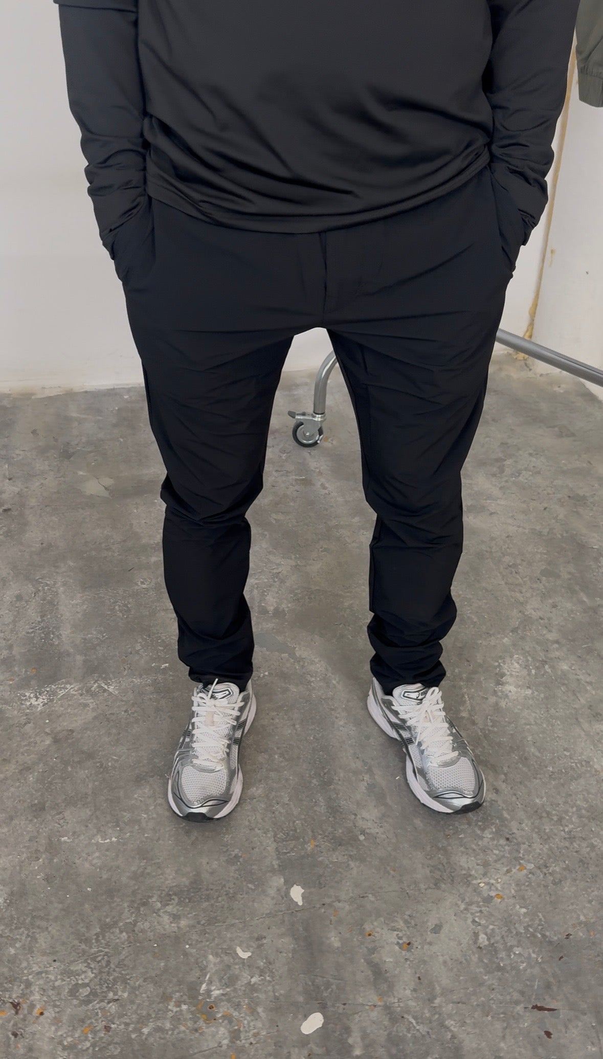 STAPLE TRACKPANT - STONE GREY